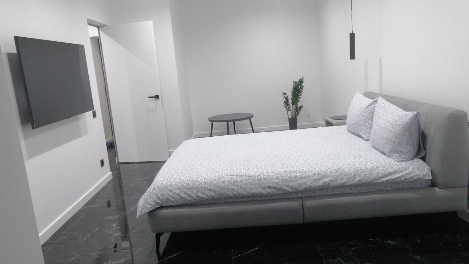 Віп Апартаменти В Районі Автовокзалужк Great House,Жк Арена,Поблизу Обласноі Лікарні リウネ エクステリア 写真
