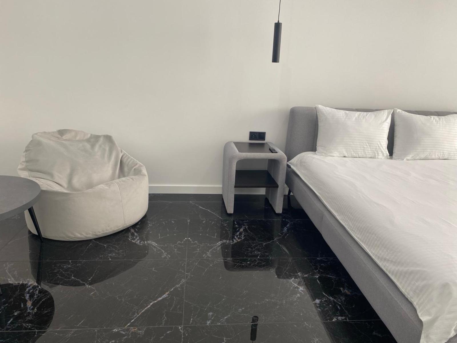 Віп Апартаменти В Районі Автовокзалужк Great House,Жк Арена,Поблизу Обласноі Лікарні リウネ エクステリア 写真